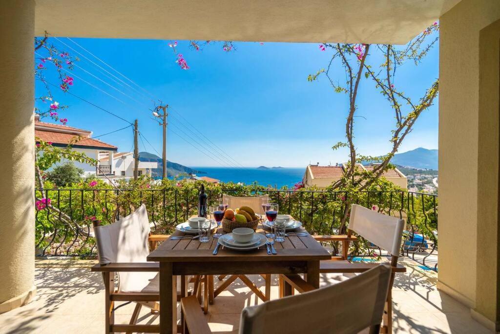 Azure Apartment With Sea View In Kalkan Exteriér fotografie